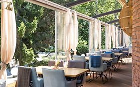 Семеен Хотел Свети Георги